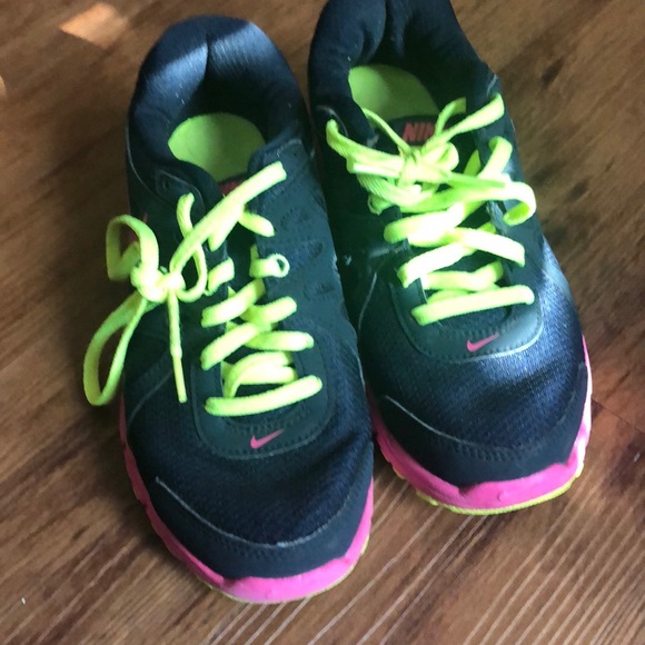 Cute Workout shoes!!! - Picture 2 of 3